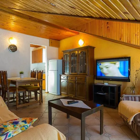 Andela Apartment *