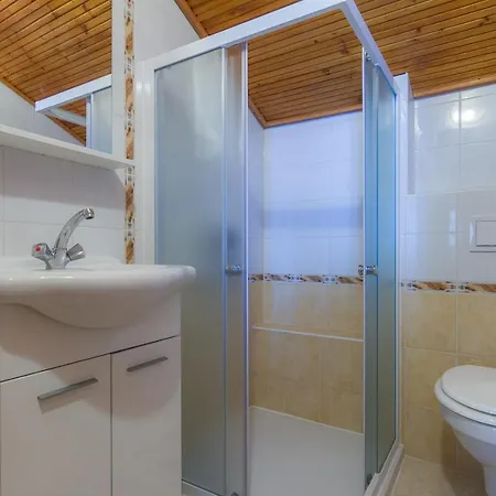 Andela Apartment *