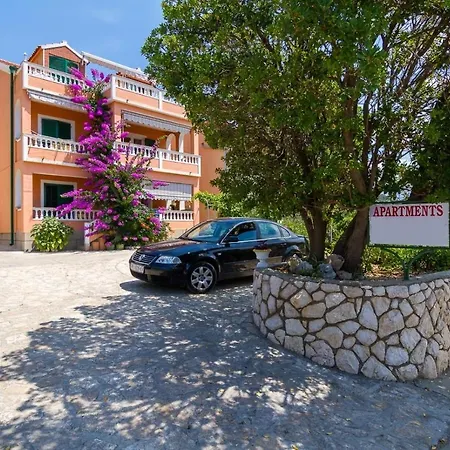 Andela Apartman *